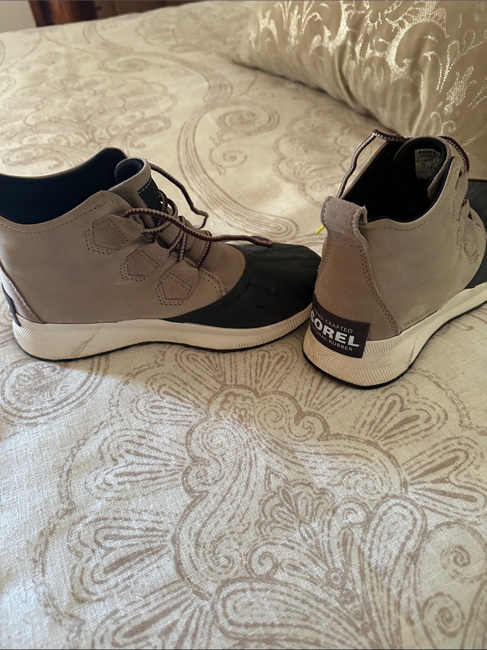 Sorel women’s Taupe and Black Lace-Up Waterproof Boots